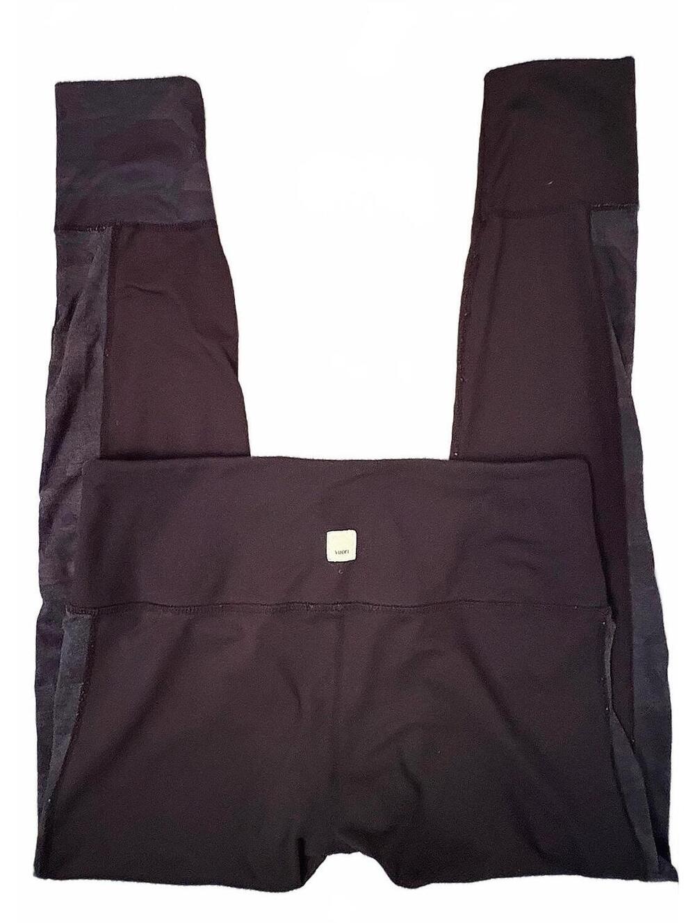 Vuori All the Feels Black Yoga Leggings with Camo Accents Medium #athleisure